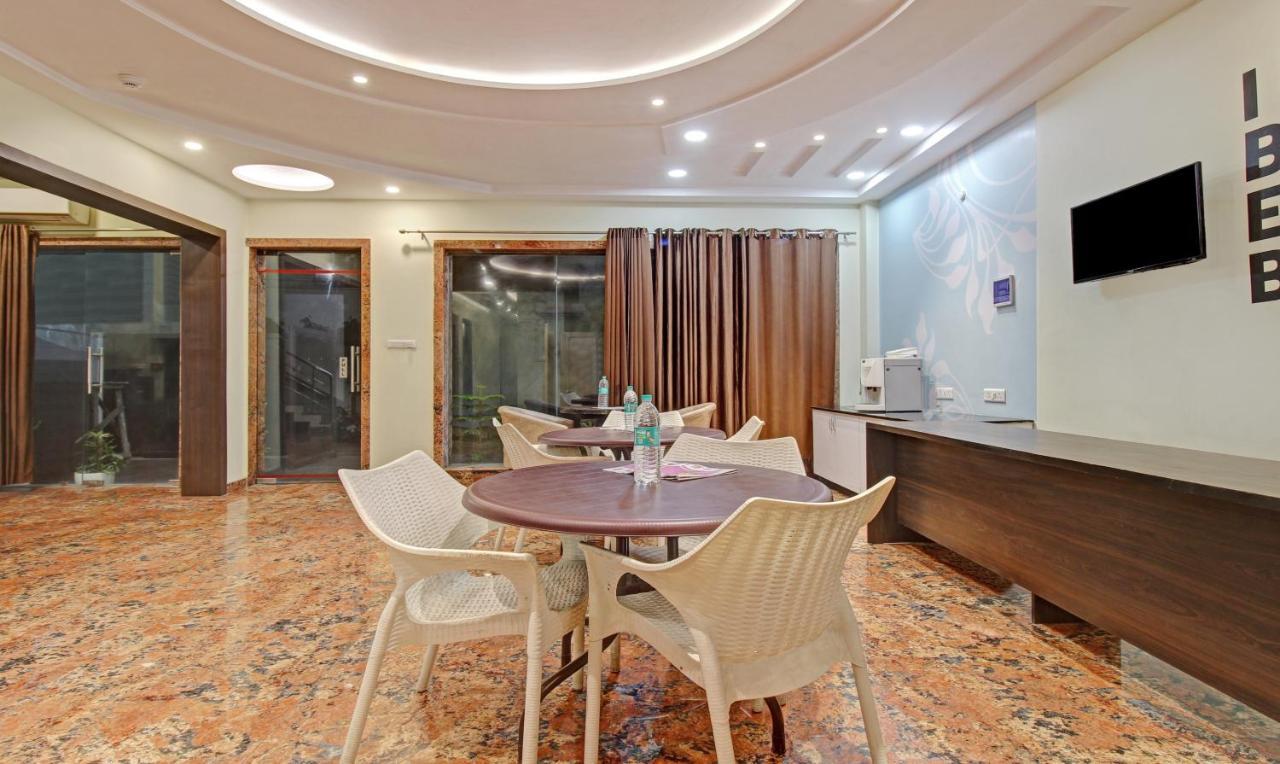 Hotel Treebo Trend Aarya Gomti Nagar Lucknow